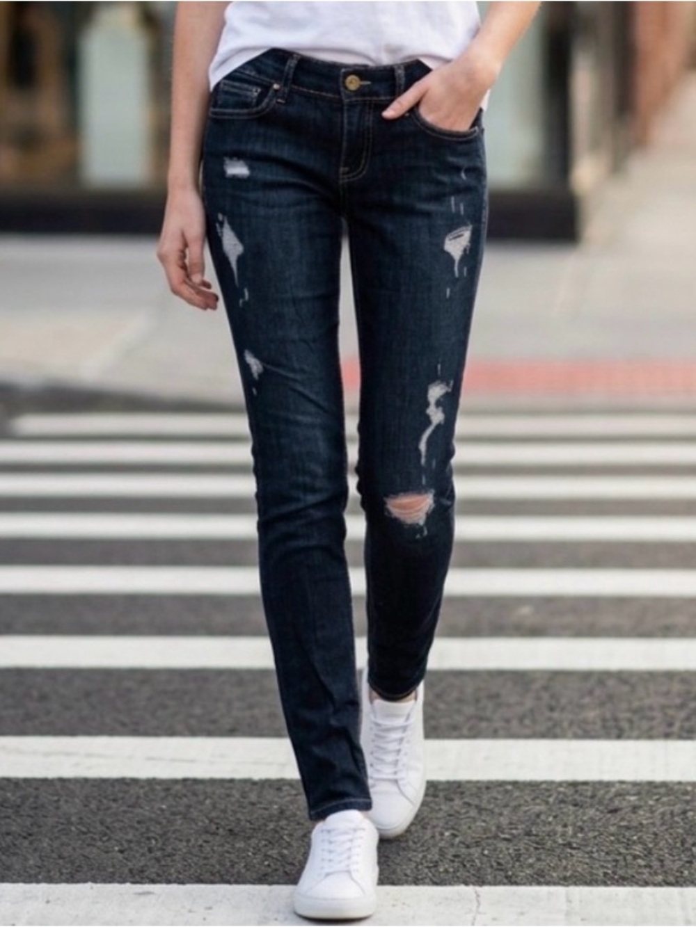 Divine Rights of Denim Dark Wash Distressed Skinny Jeans Made in the USA size 28